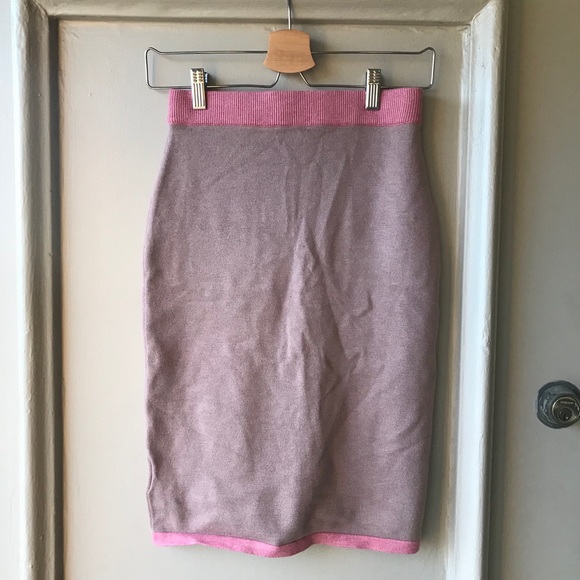 New- Chanel Skirt/sweater set - Picture 5 of 10